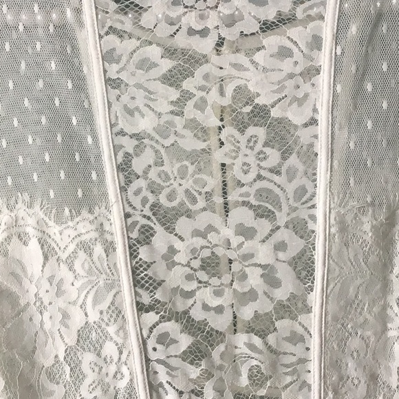 FREE PEOPLE BEAUTIFUL SHEER LACE TOP - Picture 12 of 16